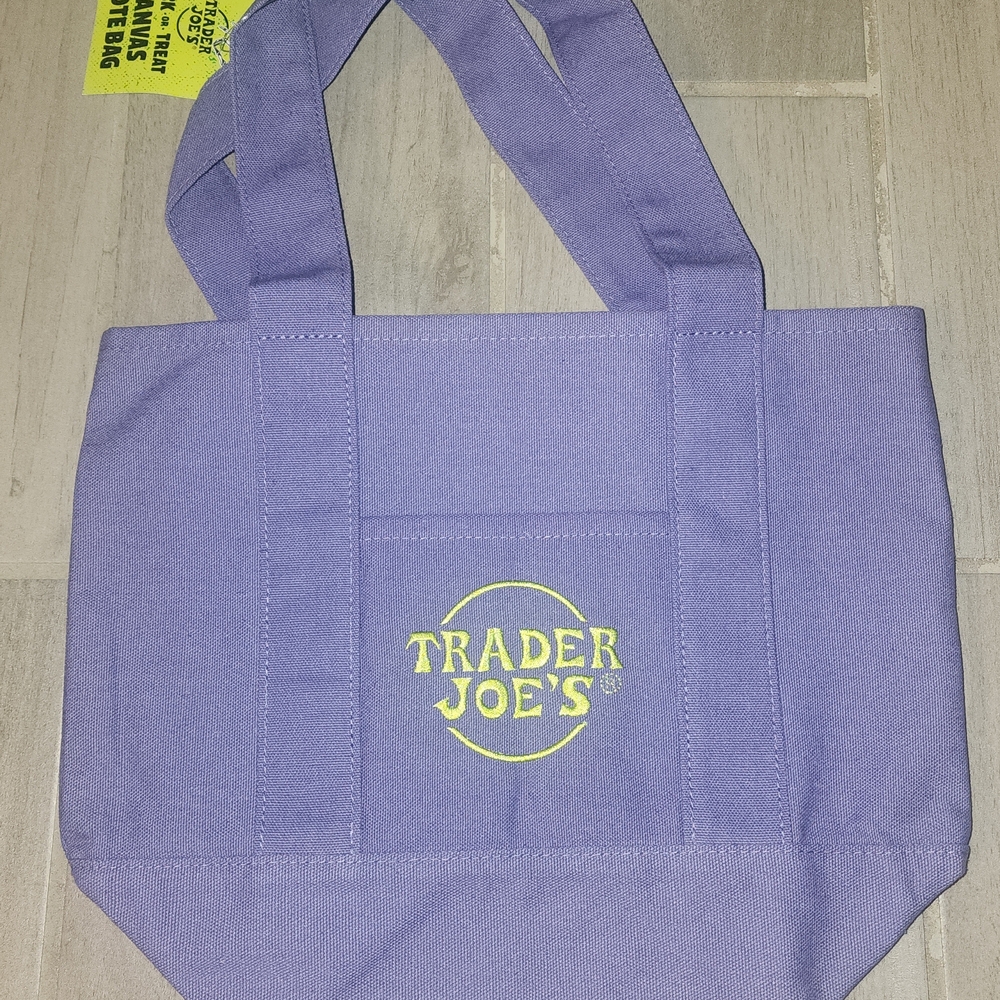 NWT, Trader Joe's Trick Or Trear Purple Tote Bag Limited Edition.